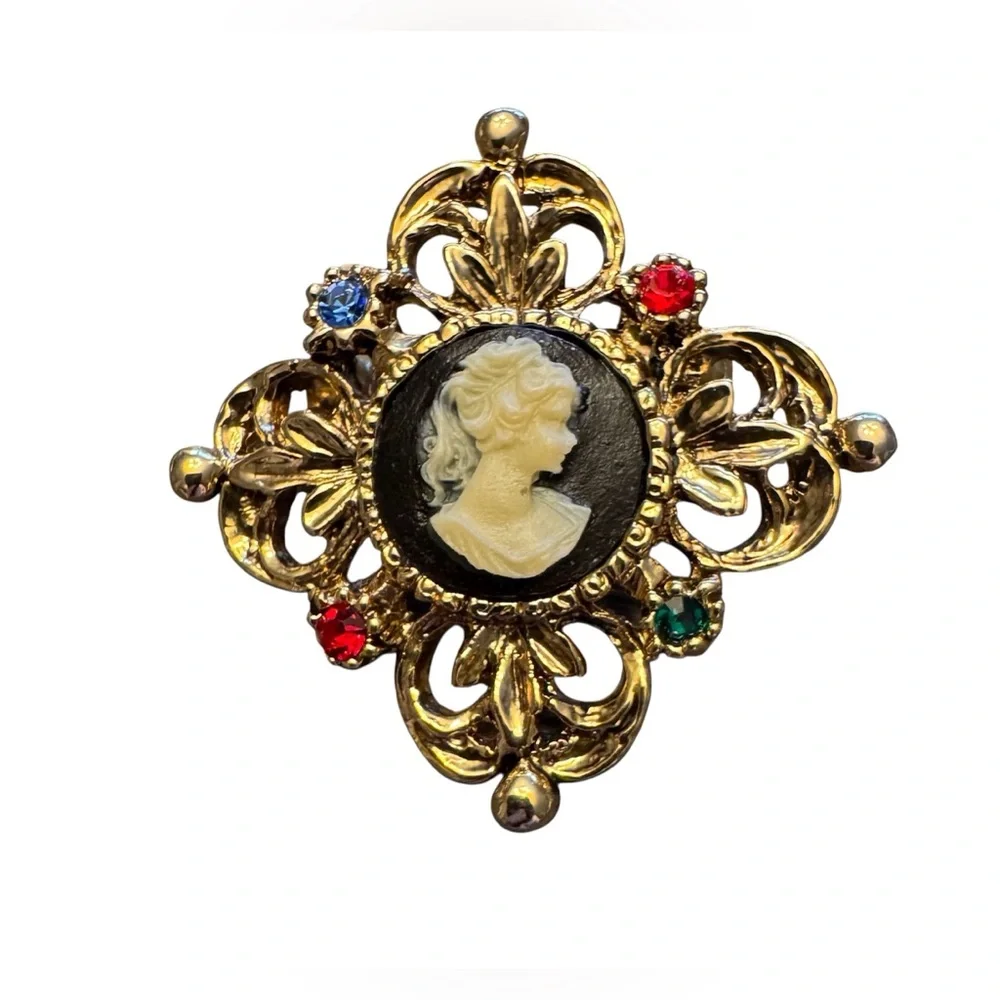 Elegant Vintage Gold Cameo Brooch with Multicolor Gem Accents